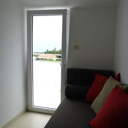 Balsic Mit Dachterrasse By Interhome * Malinska